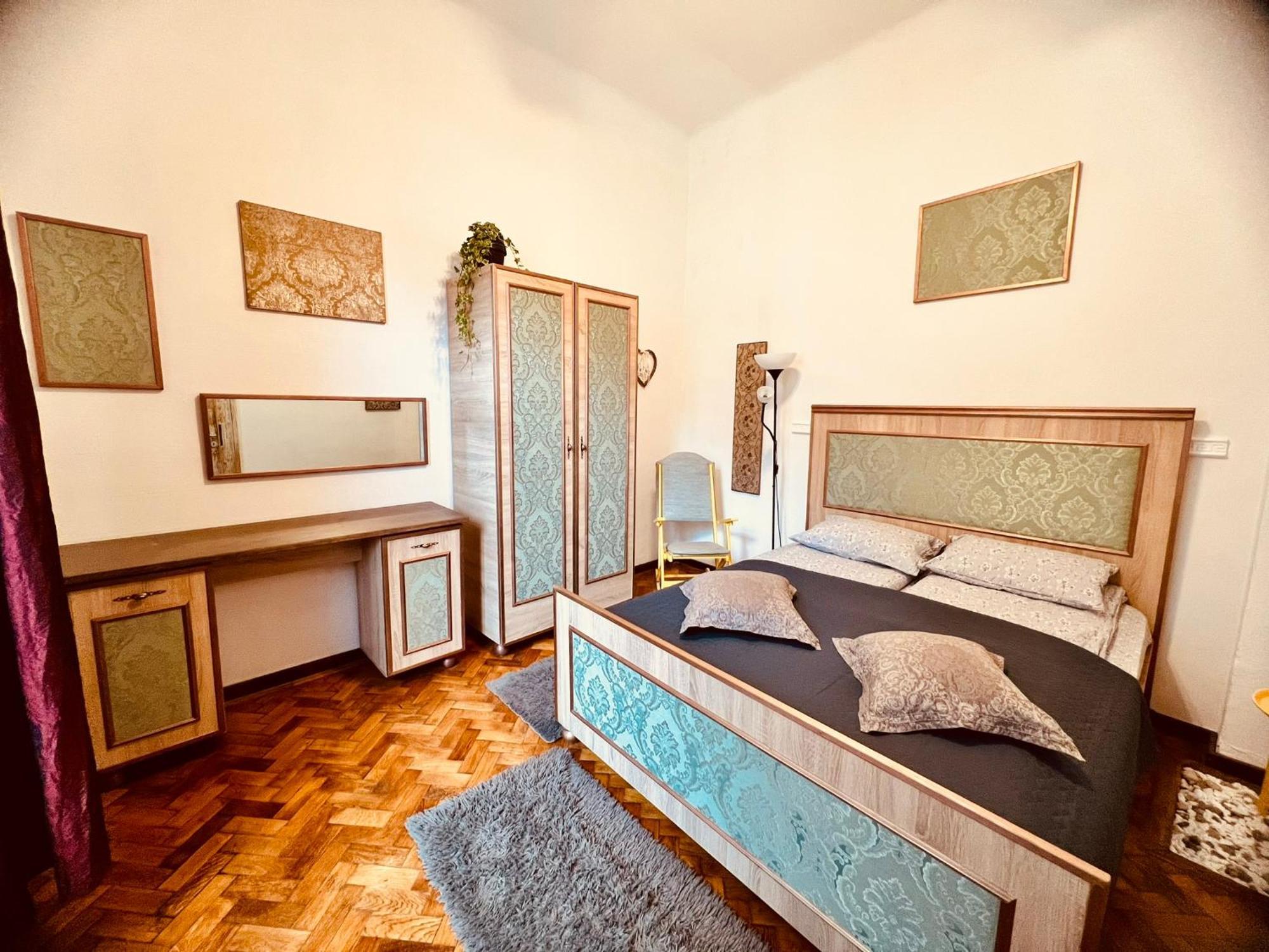 Elizabeth Brasov Apartment ภายนอก รูปภาพ